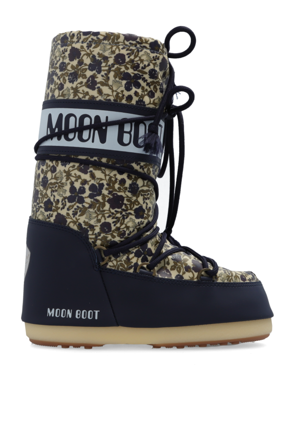 Nike air hotsell moon boot